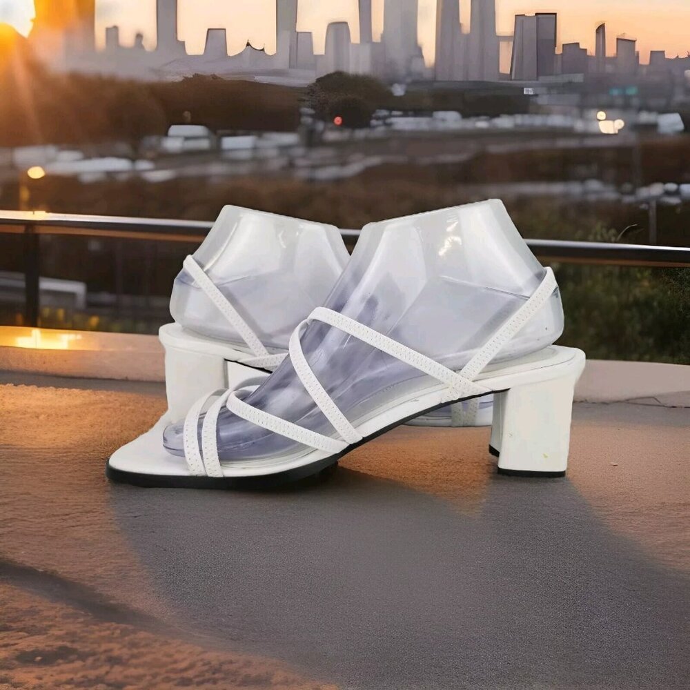 ✅Donna Lawrence Slingback Heels Women's 8.5M PRINCESS White Strappy Fun Sandals